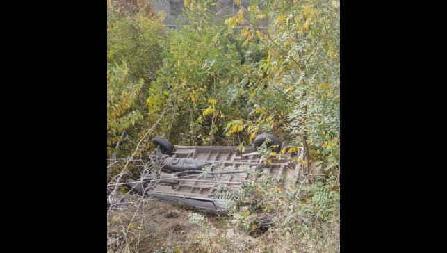 Malatya'da devrilen minibüsteki 3 kişi yaralandı