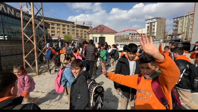 Yüksekova'da 30 bin öğrenci için 9 günlük "ara maraton" başladı