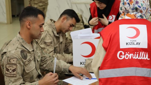 Muş'ta jandarmadan kan bağışı