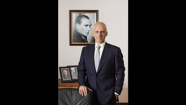 Yapı Kredi'den 1,274 milyar dolarlık sendikasyon kredisi