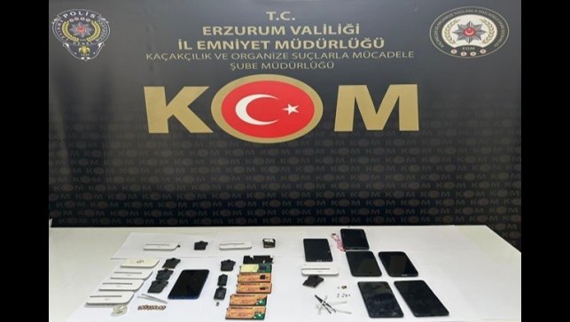 Sınava düzenekle girmeye çalışan 5 şahıs yakalandı