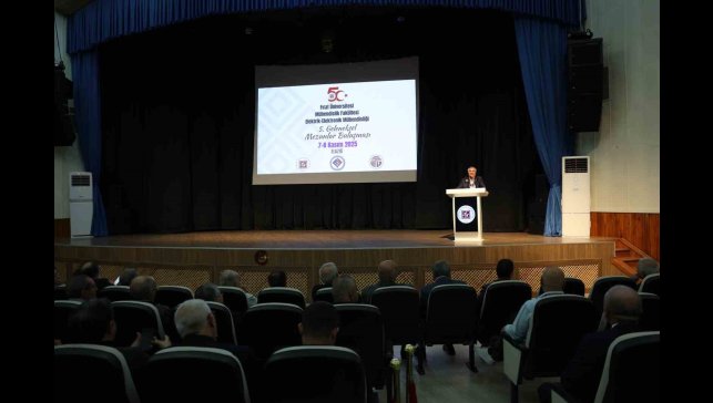 Fırat Üniversitesi 5. geleneksel mezunlar buluşması renkli anlara sahne oldu