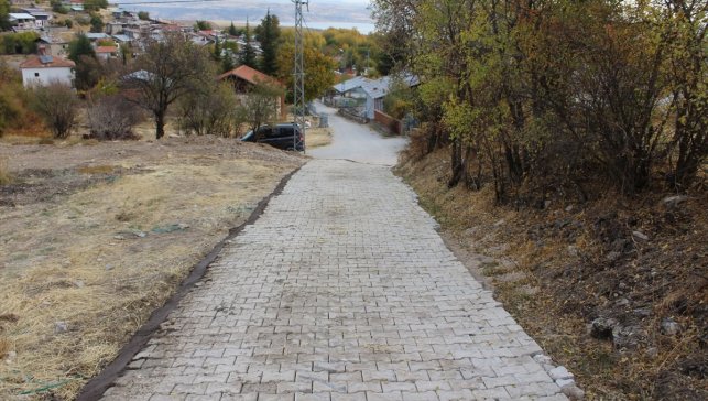 Ağın'da çevre ve yol düzenleme çalışması sürüyor
