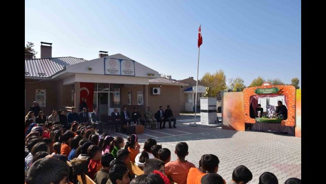 İpekyolu'nda minik yürekler sanatla buluştu