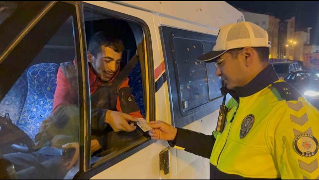Hakkari'de eş zamanlı huzur ve güven denetimi