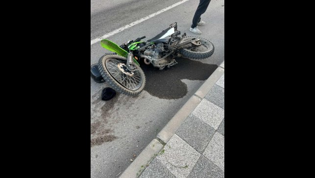 Elazığ'da hafif ticari araç ile motosiklet çarpıştı: 1 yaralı