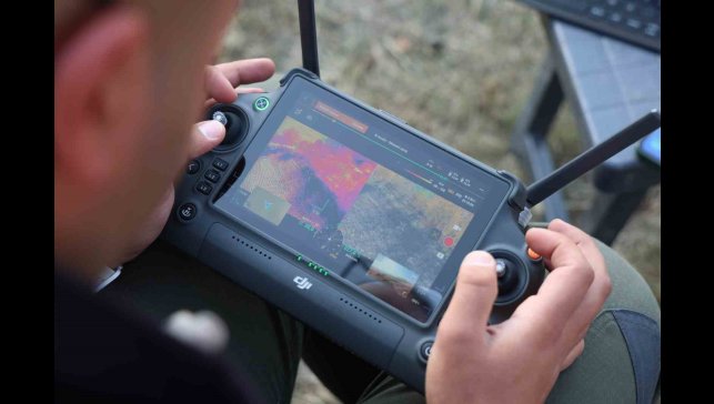 Kaybolan otizmli çocuk, termal dronlarla aranıyor