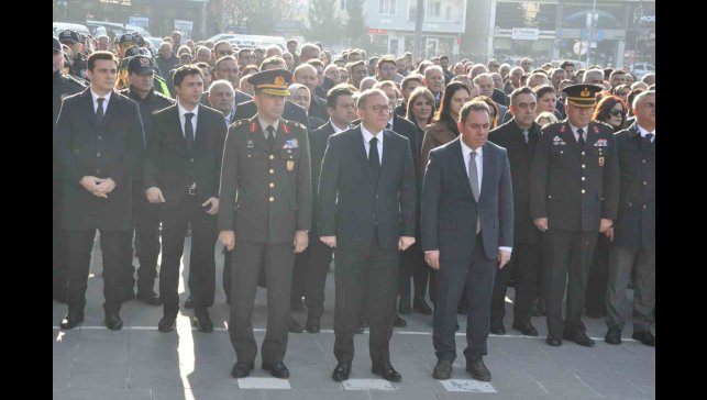 Atatürk ölümünün 87. yıldönümünde Kars'ta anıldı