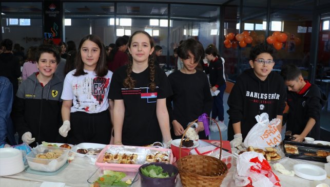 Van'da lösemili çocuklar için kermes düzenlendi