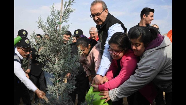 Malatya'da 733 bin fidan toprakla buluştu