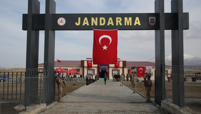 Muş'ta Adaksu Jandarma Karakol Komutanlığı binası hizmete açıldı