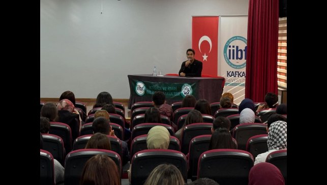 Sarıkamış Kaymakamı Aslantatar, öğrencilerle buluştu