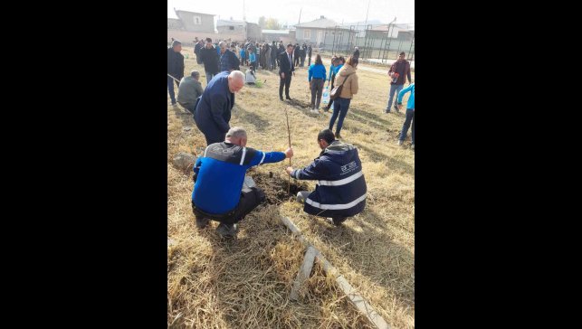 Aras EDAŞ, Milli Ağaçlandırma Günü'nde geleceğe nefes oldu