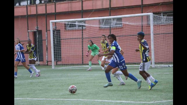 Turkcell Kadın Futbol Süper Ligi: Hakkarigücü: 0 - Fenerbahçe: 2