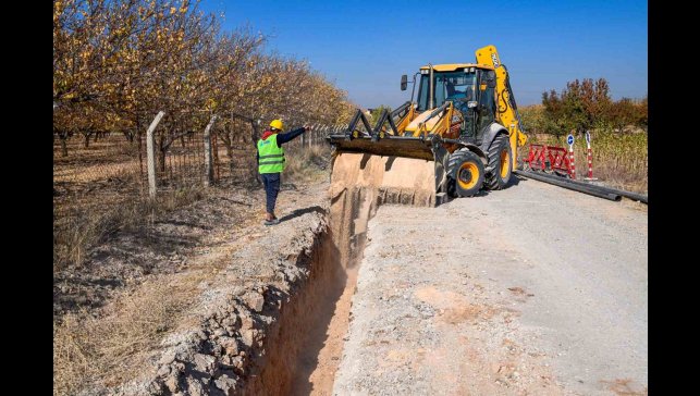 Bindal Mahallesi'nde 38 yıllık içme suyu şebekesi yenileniyor