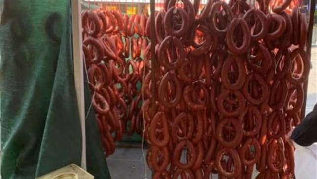 Ağrı'da güvenli olmayan 415 kilogram sucuğa el konuldu