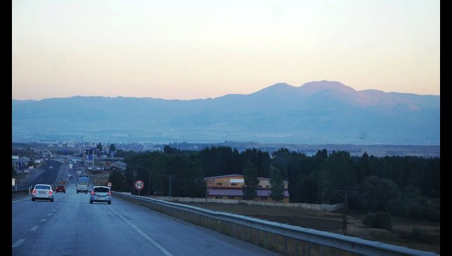 Karayollarında hız tabelalarına ayar