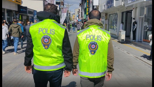 Ağrı'da çıkan kavga polis müdahalesiyle kontrol altına alındı