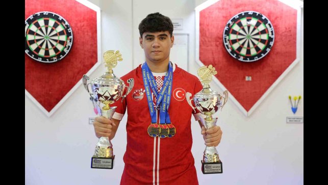 Hobi olarak başladı, 14 yaşında dünya şampiyonu oldu