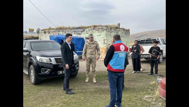 Kaymakam Kahraman'dan ev ziyareti