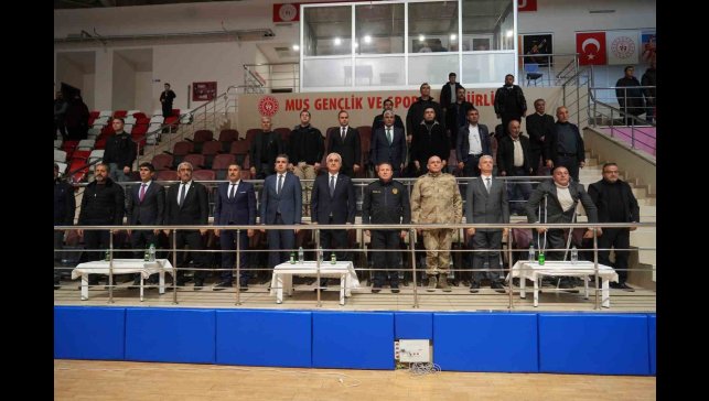 Muş'ta 35 amatör spor kulübüne 2 milyon TL malzeme desteği