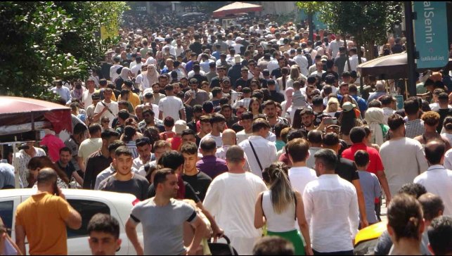 Genç nüfusta işsizlik yüzde 15,3'e geriledi