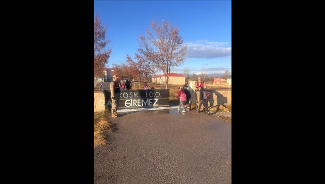 Van'da jandarma ekipleri okul çevresinde denetim yaptı