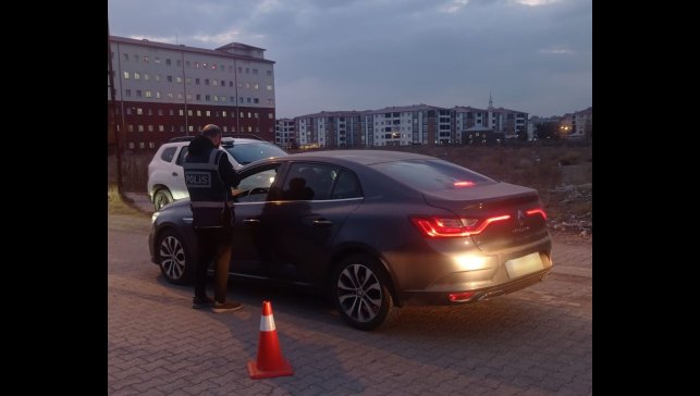 Kars'ta öğrenci yurtları polise emanet