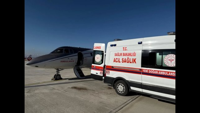 Van'da kalp hastası bebek, uçak ambulansla İstanbul'a sevk edildi