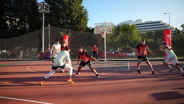 Corendon'un katkısıyla düzenlenen 3x3 basketbol turnuvasında kazananlar açıklandı