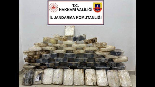 Hakkari'de 81 kilo 133 gram metamfetamin ele geçirildi