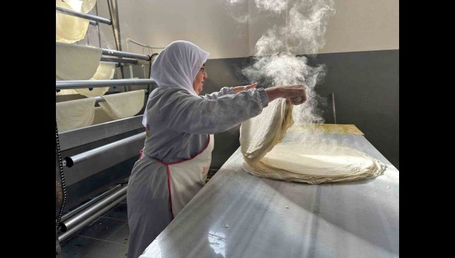 Küçük bir dükkanda başlamışlardı şimdi tonlarca yufka üretiyorlar
