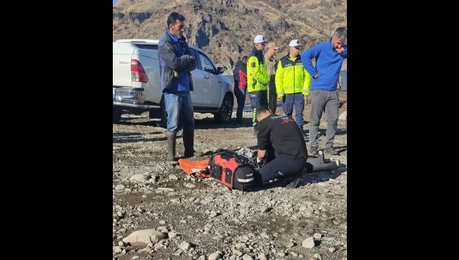 El freni açılan pikap baraja düştü: Kadın mühendis hayatını kaybetti