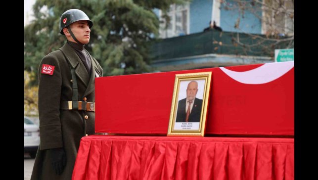 95 yaşındaki Kore gazisi düzenlenen törenle son yolculuğuna uğurlandı