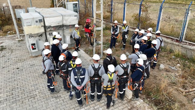 Van'da VEDAŞ personeline iş güvenliği eğitimi