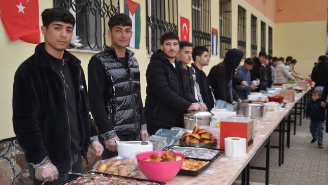 Muş'ta Gazze yararına kermes düzenlendi