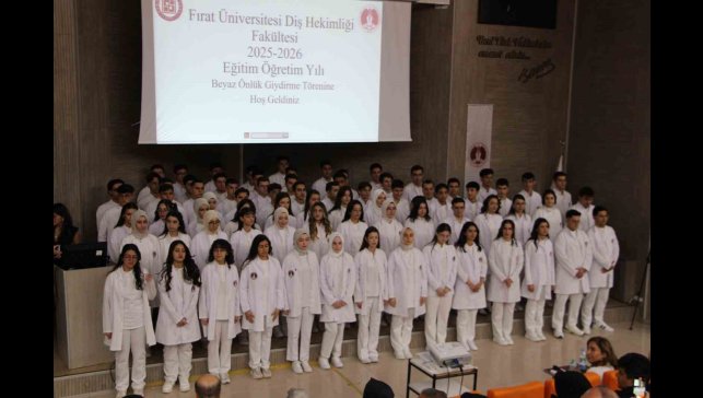 FÜ'de beyaz önlük giyme töreni düzenlendi