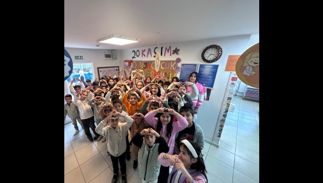 Muradiye'de Dünya Çocuk Hakları Günü Kutlandı