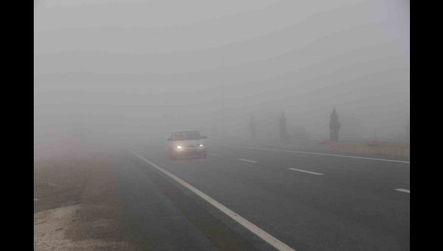 Elazığ'da sis etkili oldu