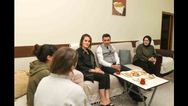 Tunceli'de üniversite öğrencilerine düzenli gıda desteği başlatıldı