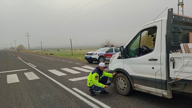 Bulanık'ta zorunlu kış lastiği denetimi yapıldı