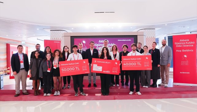 Akbank Düşünce Kulübü'nün 16. dönem kazananı Harvard Yaz Okulu'na katılacak