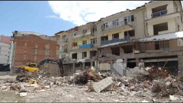 Balanlı Apartmanı davasında karar: 8 sanığa hapis cezası