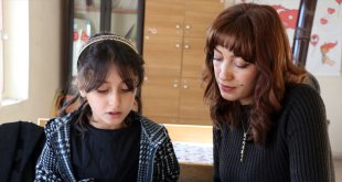 Sedanur öğretmenin Ağrı kırsalındaki tek öğrencisiyle sevgi dolu eğitim yolculuğu
