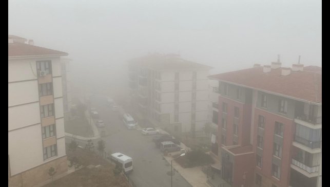 Elazığ'ın yüksek kesimlerde sis etkili oldu