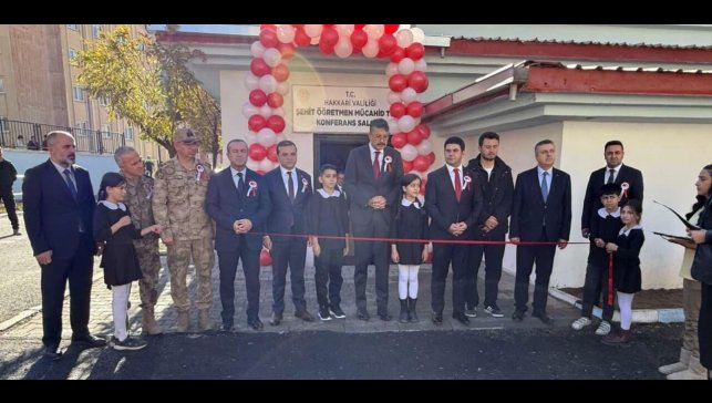 Hakkari'de 300 kişilik modern konferans salonu hizmete açıldı