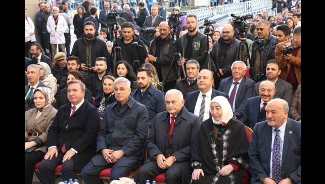 Sağlık Bakanı Memişoğlu: "Türkiye, sağlıkta bölgesinin güven veren ülkesi hâline geldi"