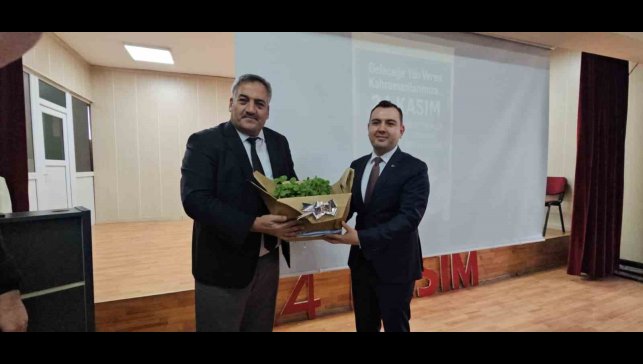 Muş'ta kaymakama bir yıl sonra anlamlı sürpriz