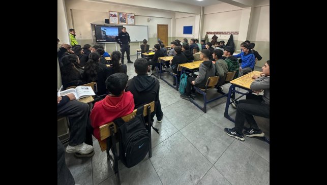 Selim'de 65 öğrenciye "Trafik Dedektifleri" eğitimi