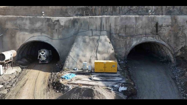 Bitlis, Van ve Diyarbakır arasında ulaşımın konforunu artıracak projeler hızla sürüyor